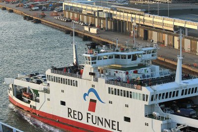 Red Funnel ferry in SH 