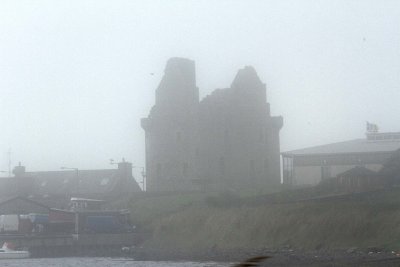 (Lerwick) Scalloway castle in the dense fog