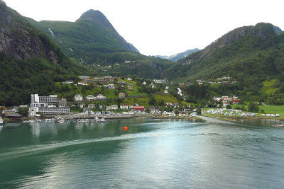Woke up in Geiranger, in the Storfjord.  Here's 1st view. 