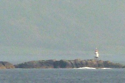 Unknown lighthouse near Graysoyane light (saw at dinner):  Erkna, Ulla or Flaever maybe?