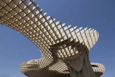 Next we took a cab to see the 2011 Metropol Parasol, which the residents call the Mushrooms of Encarnacion