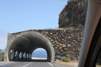 Back to Santa Cruz: In 2007 a ring road with tunnels was built around Santa Cruz