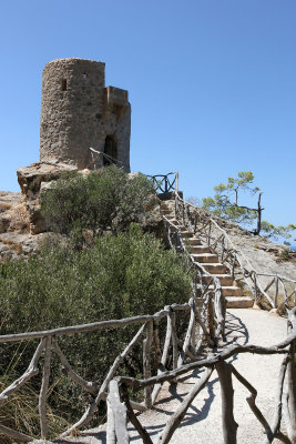 We had visited this watchtower in 2005 but I wanted to photograph it again (Torre del Verger near Banyulbufar)