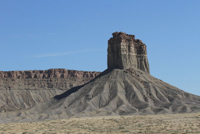 Route 64/160 took us from NM to AZ to CO in a matter of minutes.  Here's the mesa at Chimney Rock in Colorado.