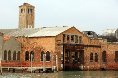 Murano - lagoon building - maybe old glass factory