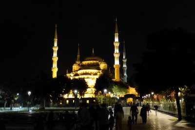 Sultan Ahmet mosque at night