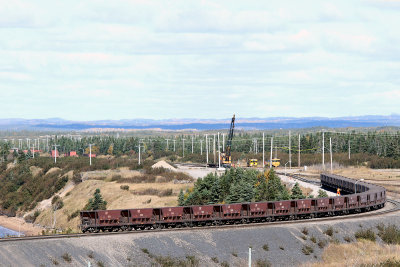 HSP processes & ships (but not mines) huge amounts of titanium.  We were told they bring people from other towns to work here. 