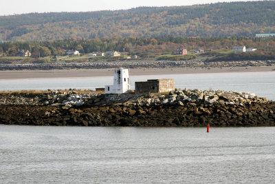 And then saw ruins of Courtenay Bay lighthouse. (Didn't count this on my lighthouse list.)