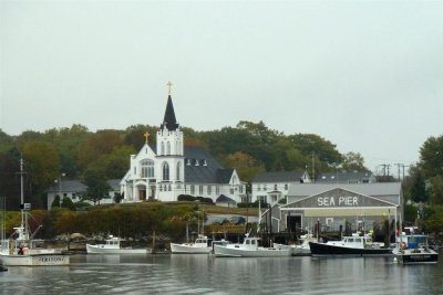  We took CapN Fish's once a year cruise to see 8 lighthouses.  Here's Boothbay Harbor while cruising out.