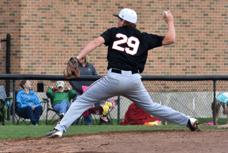 Nolan pitching a complete game tonight for the win