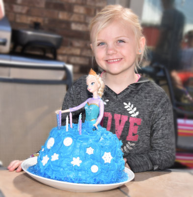 Grace with her Elsa Cake (6th Birthday)
