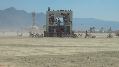 P8301046-1.jpg