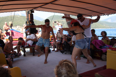 Dance on the boat...IMG_6360.jpg