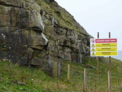 shouting rocks Whitehaven P1020670.jpg