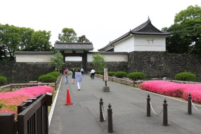 Gate of the Imperial Palace East Gardens (皇居東御苑)