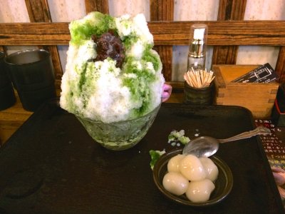 Shaved ice with green tea