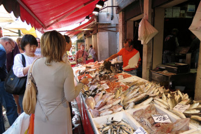 Pescheria (fish market)