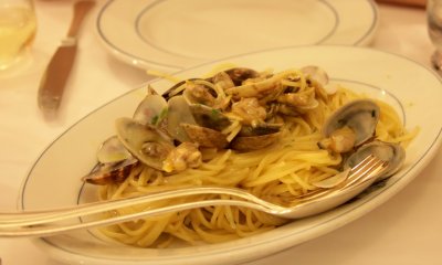 Clam pasta