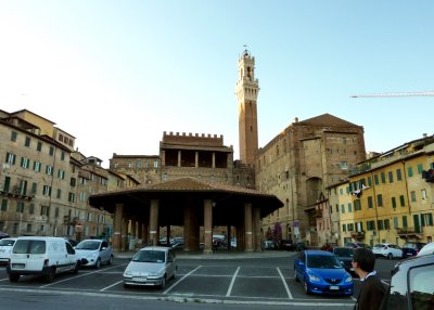 Piazza del Mercato, Siena