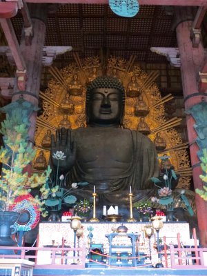 Daibutsu (大仏) - world's largest bronze statue of the Buddha