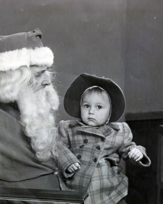 Maria Gugliemetti with Santa Claus 1946.jpg