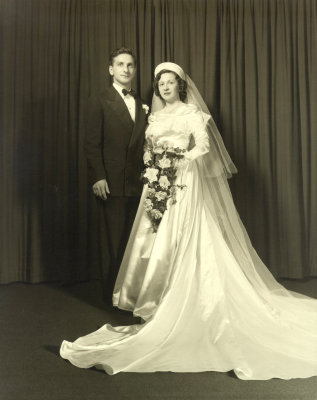 Peter Palumbo  Rita Debonis Wedding Photo c1957.jpg
