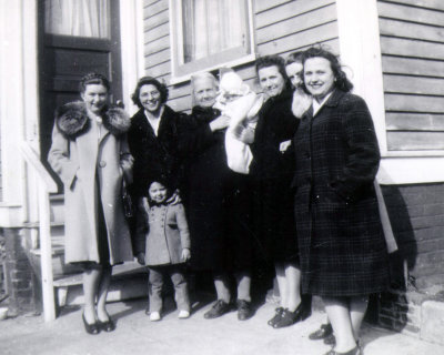 Maria Guglielmetti Children circa 1945.jpg