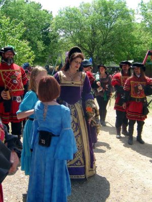 Queen Anne talking to the little princesses