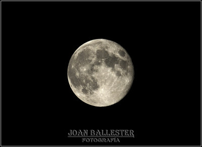 Luna llena 21/08/13. D3 + Tamron 500mm