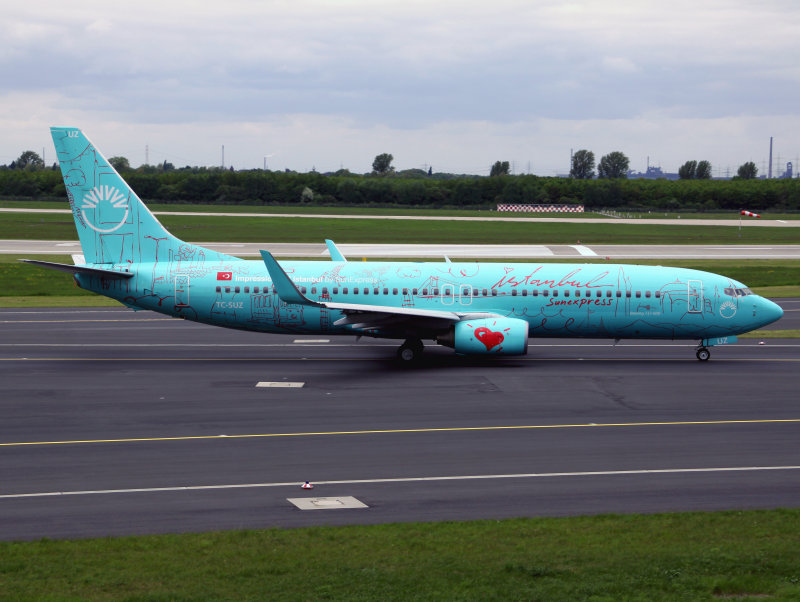 B737-800 TC-SUZ