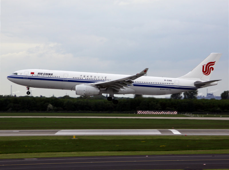 A333  B-5916  