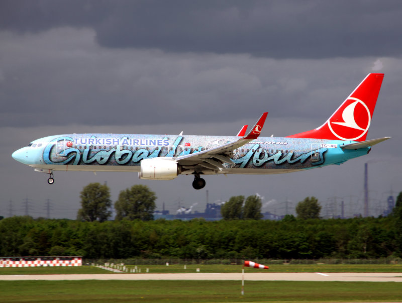 Special 'Globally yours' scheme @ DUS