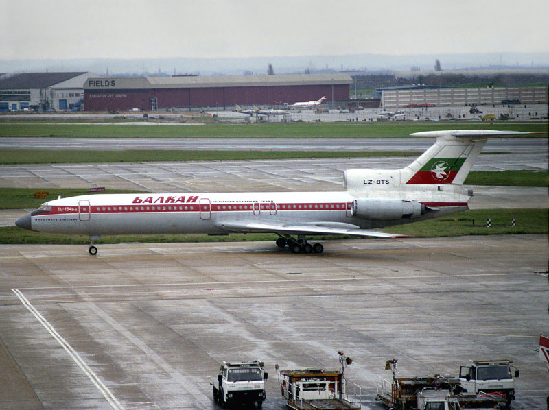 TU-154B2  LZ-BTS  