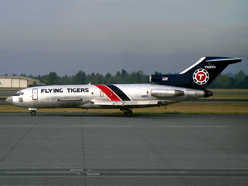 B727-100F  N1902