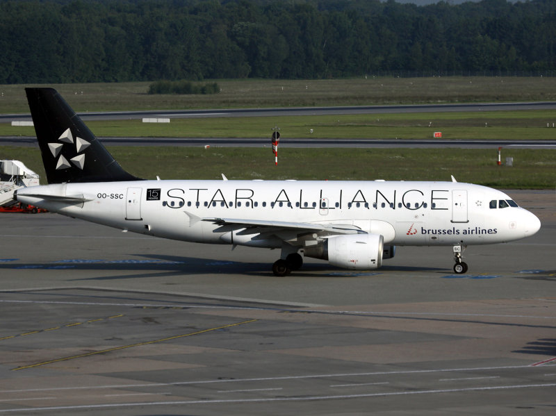A319  OO-SSC  