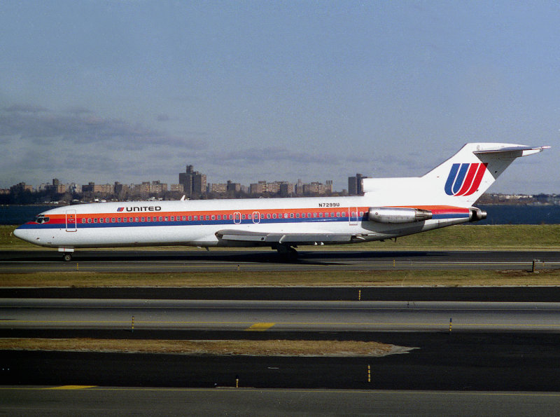 B727-200  N7299U  