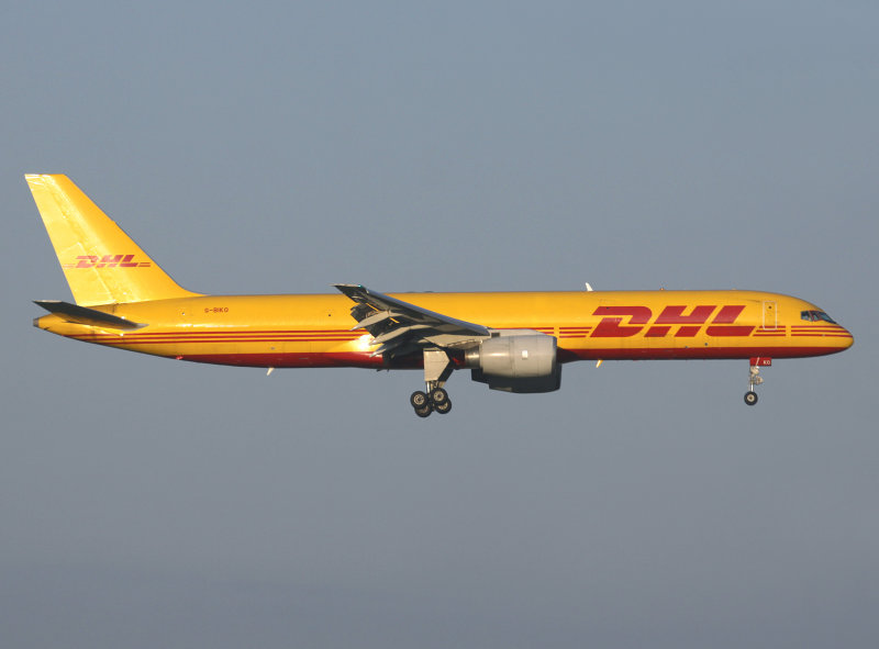 B757-200F  G-BIKO  