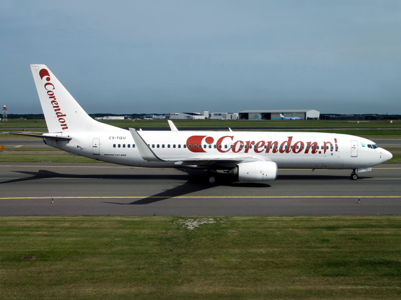 B737-800 CS-TQU