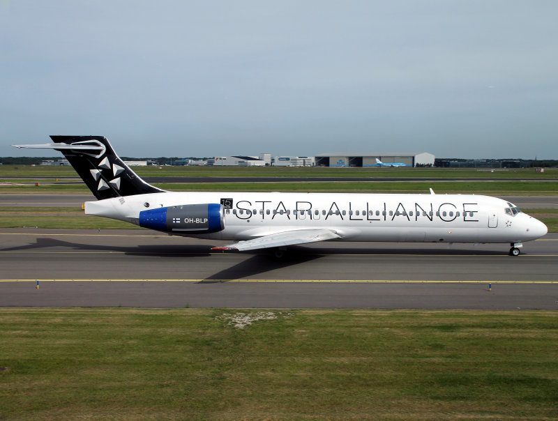 Boeing 717 OH-BLU