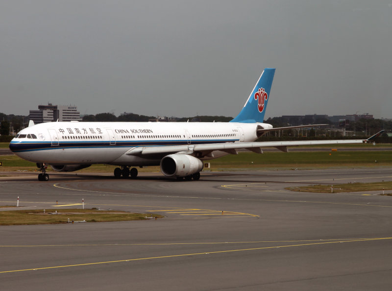 A333 B-6502