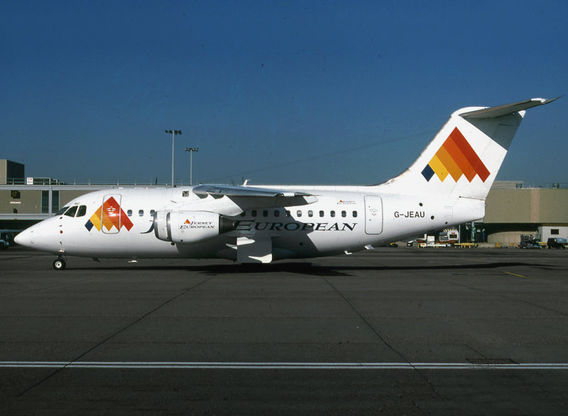 Bae146-100  G-JEAU  
