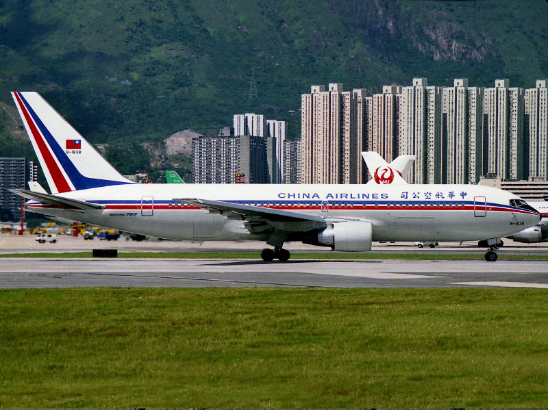 B767-200  B1838