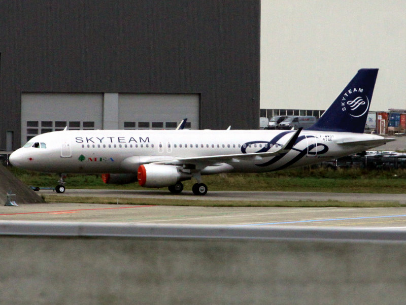 A320  F-WWDY - 5746  