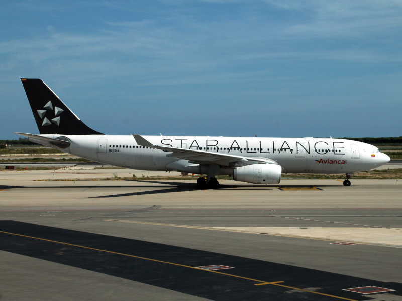 A332 N280AV