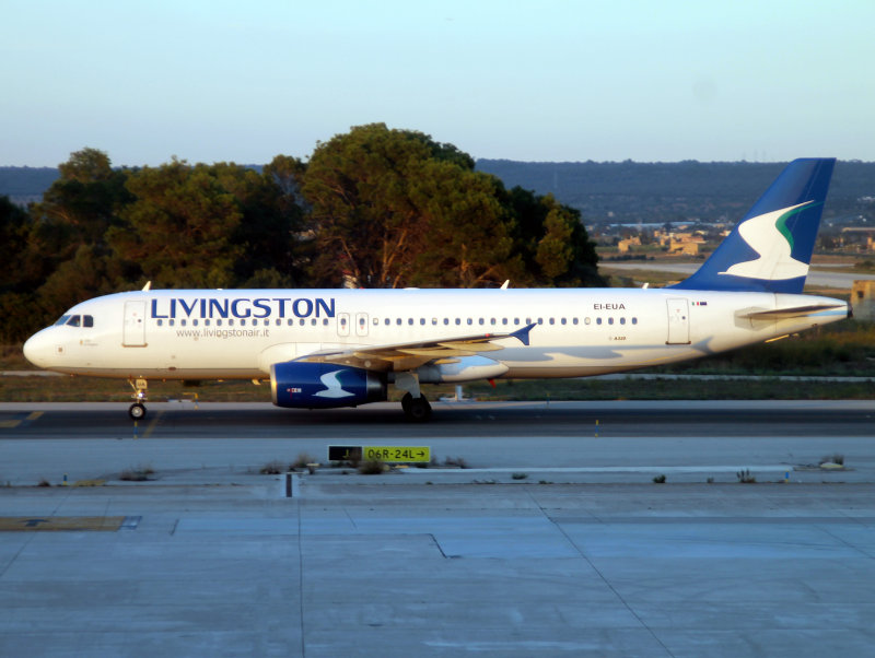 A320 EI-EUA