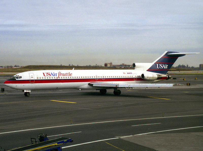B727-200 N915TS