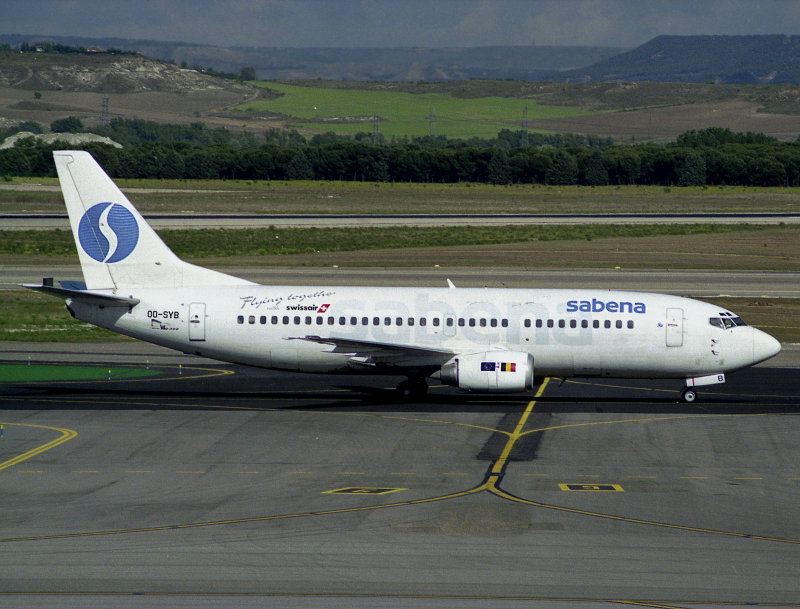 B737-3YO  OO-SYB 