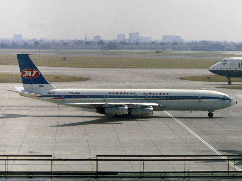 B707-320  YU-AGJ 