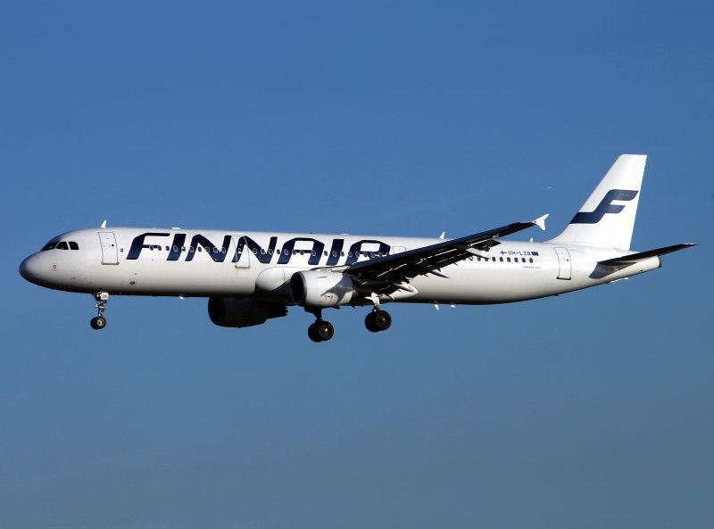 A321  OH-LZB 