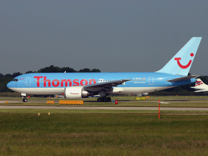 B767-200  G-BYAA